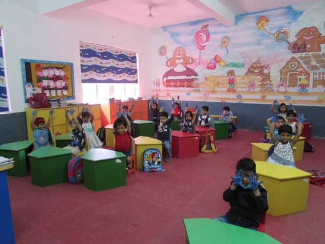 Kiddies Paint Their Moods In Shades Of Blue 2018